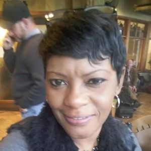 Meet your Posher, Cynthia